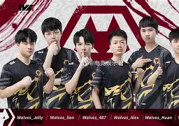 粤西战狼队对阵关中朱雀队,摔跤邀请赛爆冷,门将神扑救主——更衣室氛围正向 粤西战狼队对阵关中朱雀队,摔跤邀请赛爆冷,门将神扑救主——更衣室氛围正向