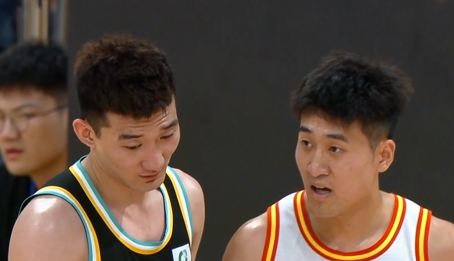 包含里程碑夜！广厦男篮单刀错失；CBA季后赛今夜刷纪录；引发热议；资深球员宣示担当的词条