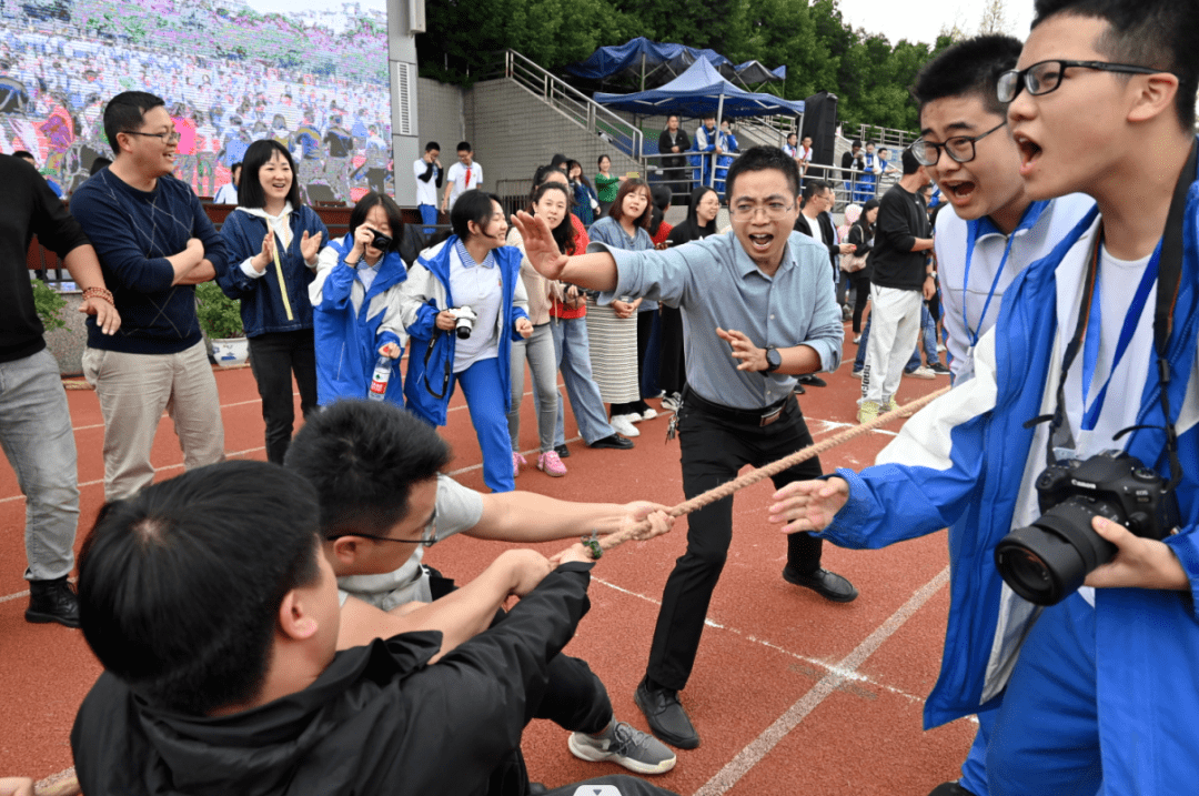 关于加时末段瓦伦西亚备战法国杯，回应争议细节曝光，赛场秩序良好，赛季目标并未改变的信息