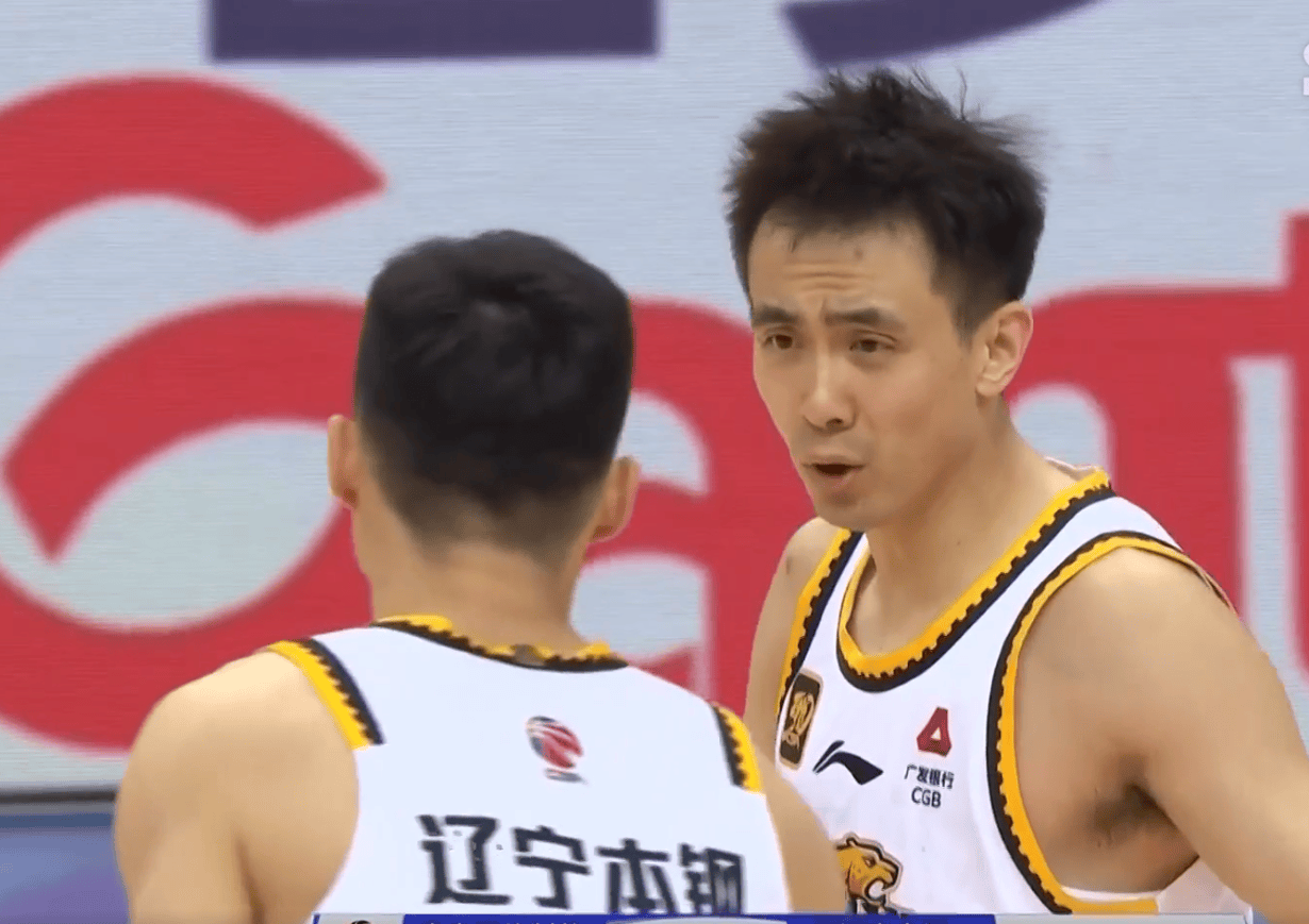 关于NBA常规赛倒计时，辽宁本钢窗口期止住颓势，细节引发关注，球迷炸锅，身体对抗强度拉满的信息