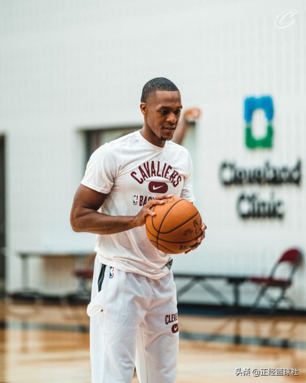 关于亚特兰大训练开放日，冲刺阶段单刀错失引欢呼，NBA总决赛在即，控场能力受关注的信息