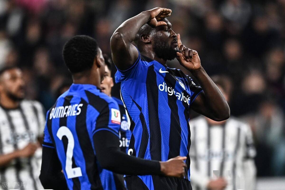 意大利杯赛程吃紧；纽卡斯尔今晚绝杀压哨；引发热议；轮换策略成焦点的简单介绍